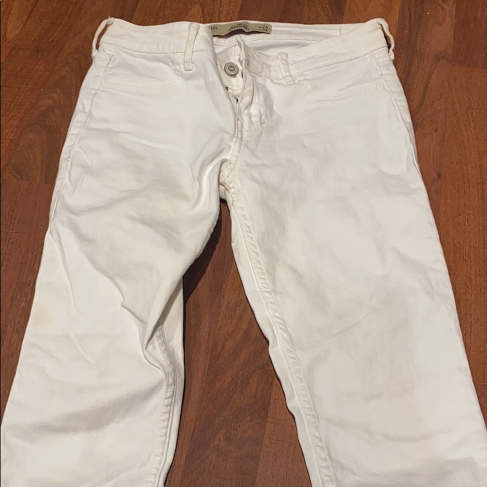 White skinny jeans